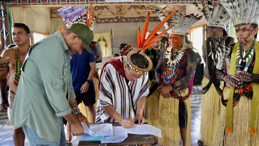 "Cada assinatura representa um compromisso com o fortalecimento da gestão territorial indígena.”